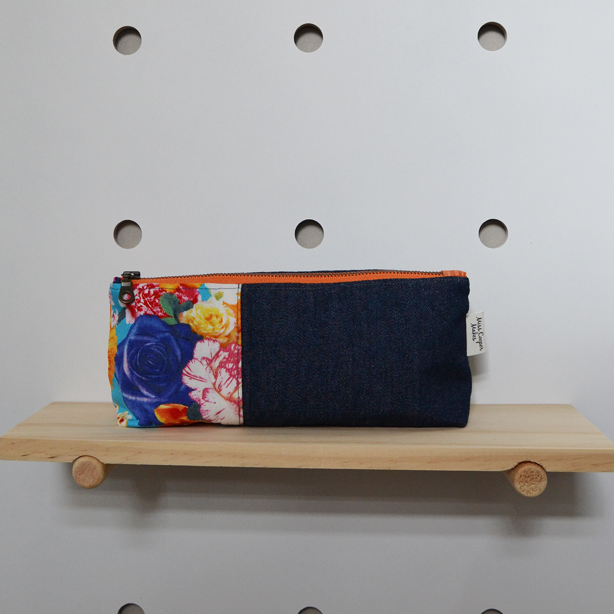 Prism / Triangle Zip Pouch - Bright Floral
