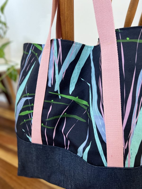 Oversized Market/Beach Tote Bag - Paper Roots on Navy Blue - Image 2
