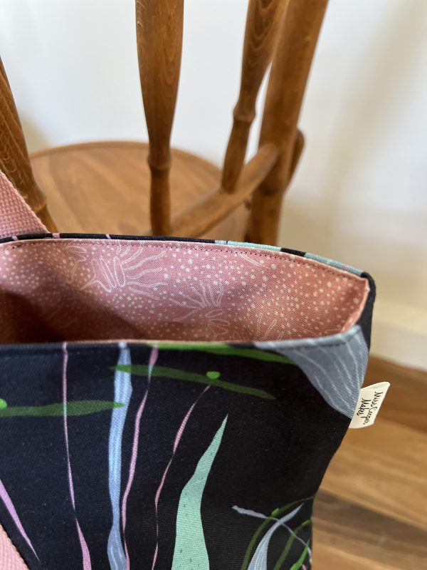 Oversized Market/Beach Tote Bag - Paper Roots on Navy Blue - Image 3