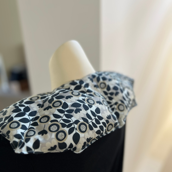 Origami-Inspired Curved Wheat Pack for Neck & Shoulders - Floral Trail - Image 2