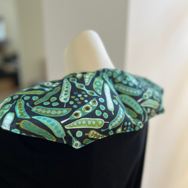 Origami-Inspired Curved Wheat Pack for Neck & Shoulders - Pea Pods - Image 2